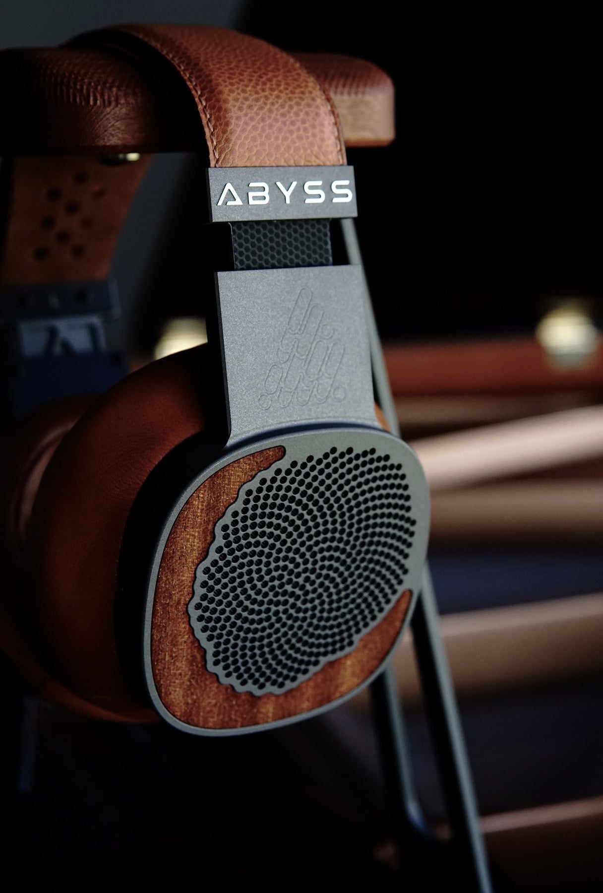 ABYSS Diana MRx Bass Reference Headphone – ABYSS® Europe